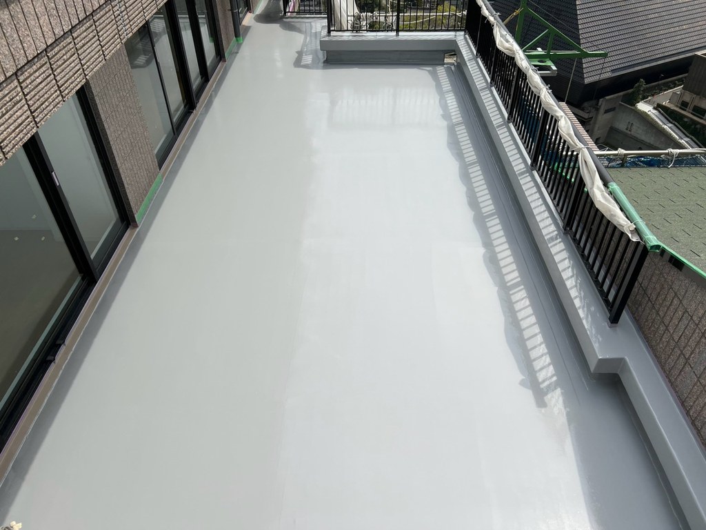 港区 Rビル バルコニー防水改修工事 防水 完了